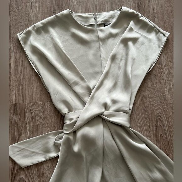 SHEIN Green Wrap Maxi Dress - Picture 3 of 9